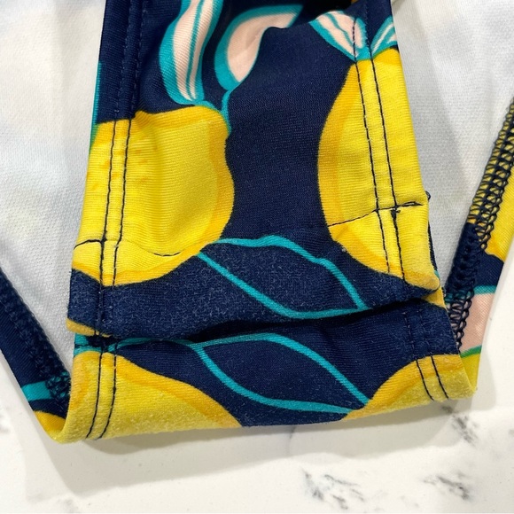 CAT & JACK 🍋 Girls’ Lemon Print Long Sleeved One Piece Rashguard Swimsuit | 2T - Picture 6 of 11